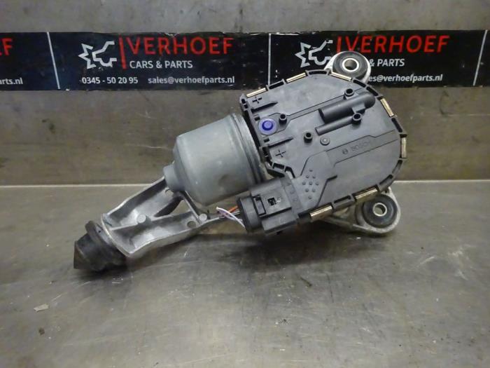 Front wiper motor from a Ford Focus 3 1.0 Ti-VCT EcoBoost 12V 125 2016