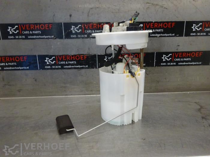 Gebrauchte Benzinpumpe Ford Focus 3 1.0 Ti-VCT EcoBoost 12V 125 Preis auf Anfrage angeboten von Verhoef Cars & Parts