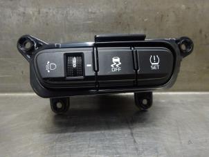 Gebrauchte Leuchtweitenverstellung LWR Kia Picanto (JA) 1.0 T-GDI 12V Preis auf Anfrage angeboten von Verhoef Cars & Parts
