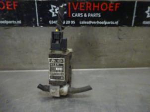Usagé Pompe lave-glace avant Kia Cee'd Sporty Wagon (EDF) 1.6 CVVT 16V Prix sur demande proposé par Verhoef Cars & Parts