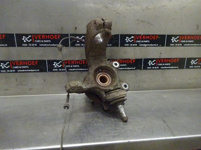 Knuckle, front left from a Ford Transit Connect 1.8 TDdi LWB Euro 4 2011