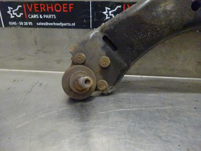Front wishbone, left from a Volvo V70 (BW) 1.6 T4 16V 2011
