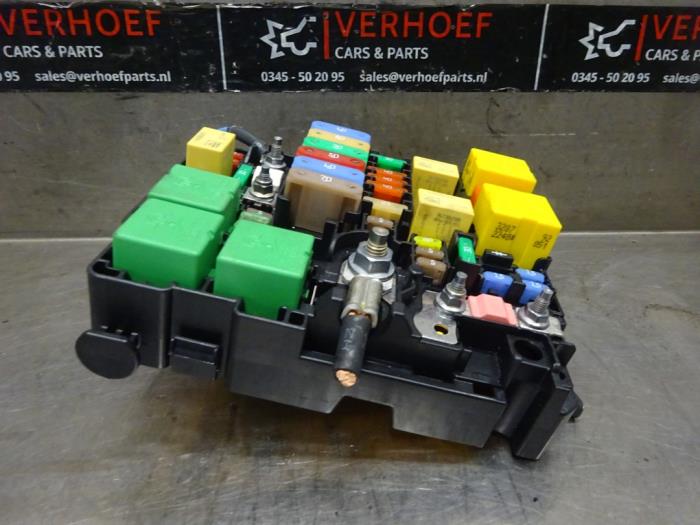 Caja de fusibles de un Peugeot Expert (VA/VB/VE/VF/VY) 2.0 Blue HDi 120 16V 2018