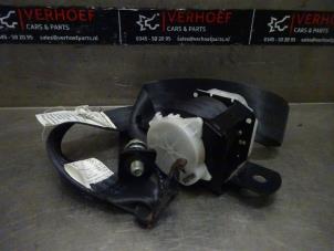 Used Rear seatbelt, left Honda FR-V (BE) 2.0 16V Price on request offered by Verhoef Cars & Parts