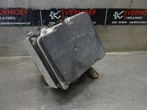 Usagé Pompe ABS Kia Cee'd Sporty Wagon (EDF) 1.4 16V Prix sur demande proposé par Verhoef Cars & Parts
