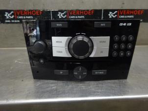 Gebrauchte Radio CD Spieler Opel Corsa D 1.4 16V Twinport Preis € 75,00 Margenregelung angeboten von Verhoef Cars & Parts