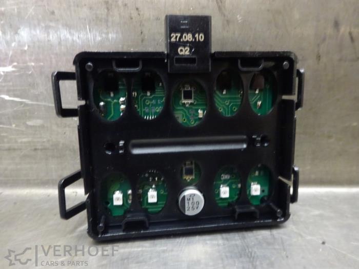 Begagnade Regnsensor Mercedes CLC (C203) 1.8 200 Kompressor 16V Pris på förfrågan erbjuds av Verhoef Cars & Parts