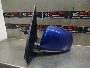 Used Wing mirror, left Hyundai i10 (F5) 1.2i 16V Price on request offered by Verhoef Cars & Parts