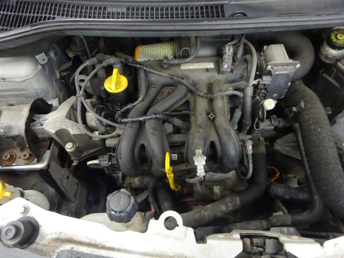 Motor from a Renault Twingo II (CN) 1.2 2008