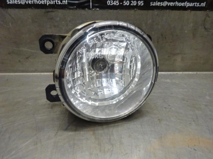 Fog light, front right from a Suzuki Ignis (MF) 1.2 Dual Jet 16V 2020