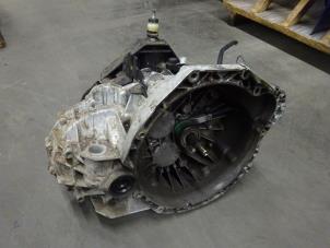 Used Gearbox Renault Master III (FD/HD) 2.5 dCi 120 FAP Price € 786,50 Inclusive VAT offered by Verhoef Cars & Parts