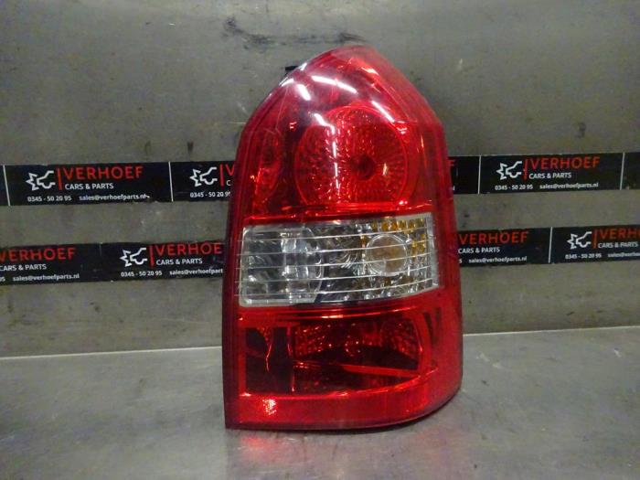 Rücklicht rechts van een Hyundai Tucson (JM) 2.0 16V CVVT 4x2 2005