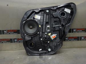 Usagé Mécanique vitre 4portes arrière droite Kia Ceed Sportswagon (CDF) 1.0i T-GDi 12V Prix sur demande proposé par Verhoef Cars & Parts