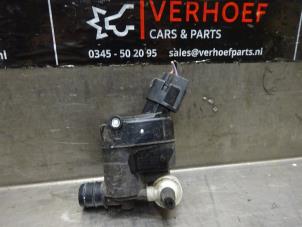 Used Windscreen washer pump Kia Ceed Sportswagon (CDF) 1.0i T-GDi 12V Price on request offered by Verhoef Cars & Parts