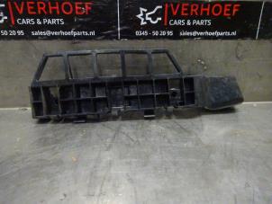 Używane Wspornik zderzaka prawy tyl Kia Venga 1.6 CVVT 16V Cena na żądanie oferowane przez Verhoef Cars & Parts