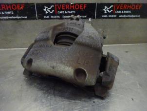 Used Front brake calliper, left Ford Fiesta 7 1.0 EcoBoost 12V 100 Price on request offered by Verhoef Cars & Parts