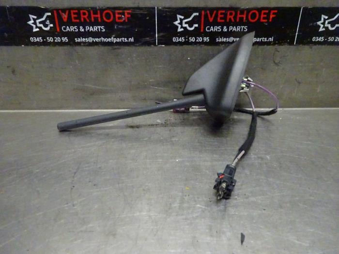 Antenna from a Ford Fiesta 7 1.0 EcoBoost 12V 100 2019