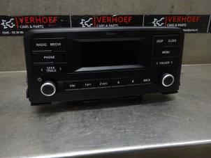 Used Radio Kia Picanto (JA) 1.0 DPi 12V Price on request offered by Verhoef Cars & Parts