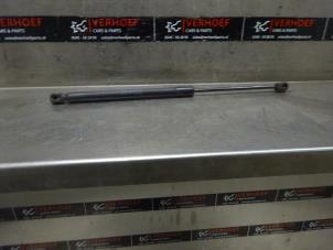 Used Rear gas strut, left Volkswagen Golf Plus (5M1/1KP) 1.4 TSI 122 16V Price on request offered by Verhoef Cars & Parts