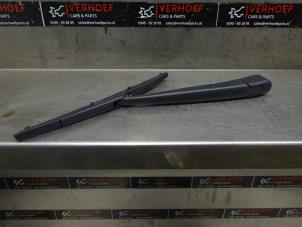 Used Rear wiper arm Volvo V60 I (FW/GW) 2.0 D2 16V Price on request offered by Verhoef Cars & Parts