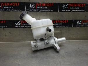 Used Master cylinder Ford Transit 2.0 TDCi 16V Eco Blue 130 Price on request offered by Verhoef Cars & Parts