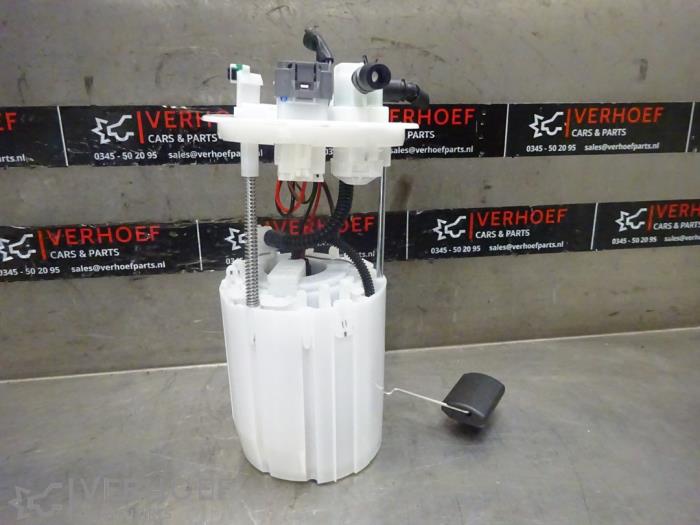 Used Petrol pump Kia Picanto (JA) 1.0 DPi 12V Price € 65,00 Margin scheme offered by Verhoef Cars & Parts
