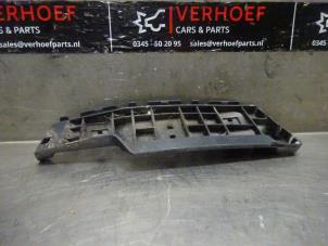 Usagé Support pare-chocs arrière gauche Suzuki Alto (GF) 1.0 12V Prix sur demande proposé par Verhoef Cars & Parts