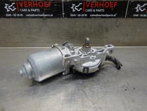 Gebrauchte Scheibenwischermotor vorne Daihatsu Trevis 1.0 12V DVVT Preis auf Anfrage angeboten von Verhoef Cars & Parts