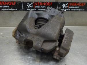 Used Front brake calliper, right BMW 3 serie Touring (E91) 320i 16V Price on request offered by Verhoef Cars & Parts