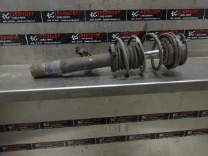 Used Front shock absorber rod, right BMW 3 serie Touring (E91) 320i 16V Price on request offered by Verhoef Cars & Parts