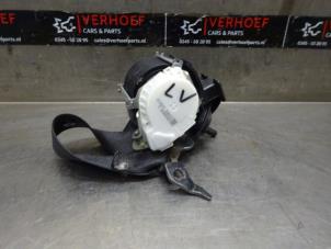 Used Front seatbelt, left BMW 3 serie Touring (E91) 320i 16V Price on request offered by Verhoef Cars & Parts