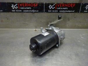 Gebrauchte Scheibenwischermotor vorne BMW 3 serie Touring (E91) 320i 16V Preis auf Anfrage angeboten von Verhoef Cars & Parts