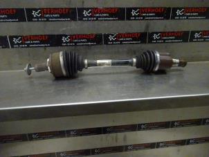 Used Front drive shaft, left Volvo V60 II (ZW) 2.0 T4 16V Price on request offered by Verhoef Cars & Parts