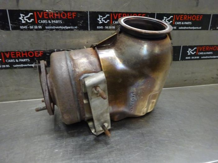 Używane Katalizator Volvo V60 II (ZW) 2.0 T4 16V Cena na żądanie oferowane przez Verhoef Cars & Parts
