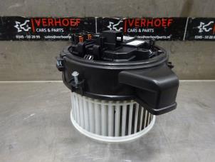 Used Heating and ventilation fan motor Volvo V60 II (ZW) 2.0 T4 16V Price on request offered by Verhoef Cars & Parts