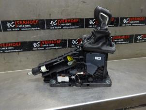 Used Automatic gear selector Volvo V60 II (ZW) 2.0 T4 16V Price on request offered by Verhoef Cars & Parts