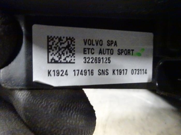 Throttle pedal position sensor Volvo V60 II 2.0 T4 16V 32269125 B4204T31