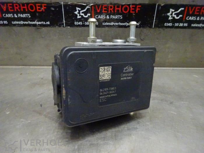 Usagé Pompe ABS Mitsubishi Outlander (GF/GG) 2.0 16V 4x2 Prix sur demande proposé par Verhoef Cars & Parts