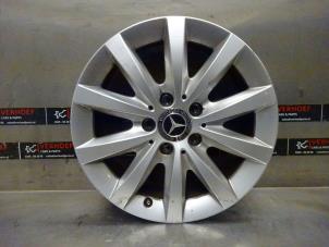 Used Wheel Mercedes B (W246,242) 1.6 B-180 BlueEFFICIENCY Turbo 16V Price € 100,00 Margin scheme offered by Verhoef Cars & Parts
