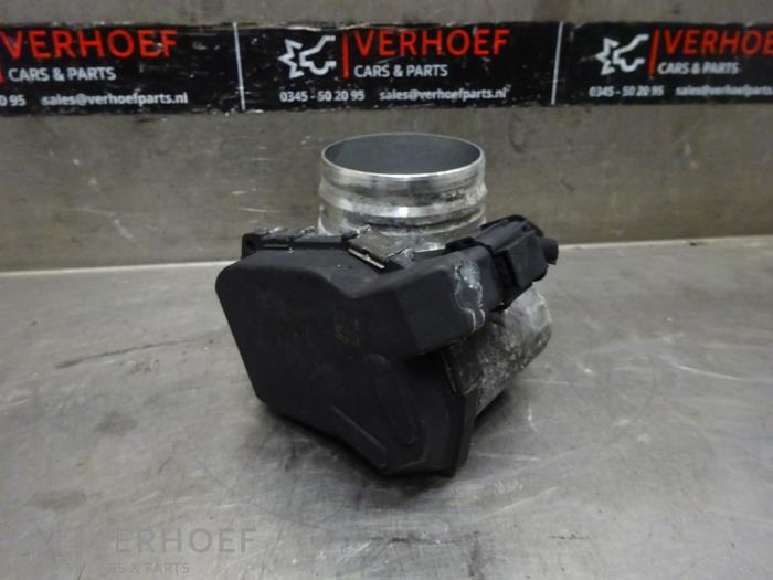 Usagé Boîtier accélérateur BMW 5 serie (F10) 520i 16V Prix € 50,00 Règlement à la marge proposé par Verhoef Cars & Parts