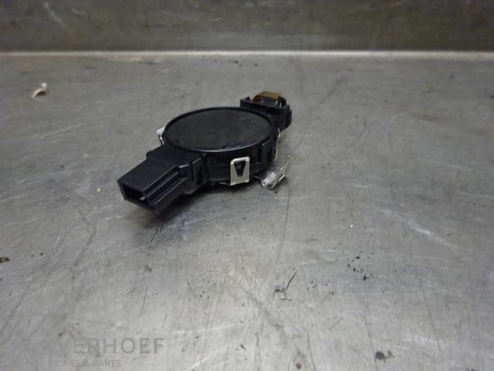Begagnade Regnsensor Skoda Rapid 1.0 TSI 12V Pris € 20,00 Marginaltabell erbjuds av Verhoef Cars & Parts