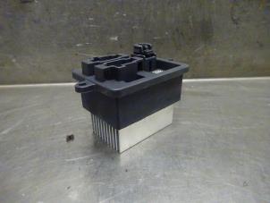 Used Heater resistor Toyota ProAce 1.5 D-4D 100 16V Price on request offered by Verhoef Cars & Parts