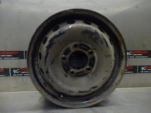 Used Wheel Nissan NV 400 (M9J) 2.3 dCi 170 16V Price on request offered by Verhoef Cars & Parts