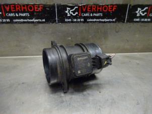 Usados Medidor de flujo de aire Renault Captur (2R) 1.5 Energy dCi 90 FAP Precio de solicitud ofrecido por Verhoef Cars & Parts