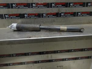 Used Rear shock absorber, left Mercedes CLA Shooting Brake (118.6) 2.0 CLA-250 Turbo 16V Price on request offered by Verhoef Cars & Parts