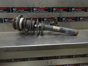 Used Front shock absorber rod, right BMW 3 serie Touring (E91) 318i 16V Price on request offered by Verhoef Cars & Parts