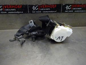 Used Front seatbelt, left BMW 3 serie Touring (E91) 318i 16V Price on request offered by Verhoef Cars & Parts