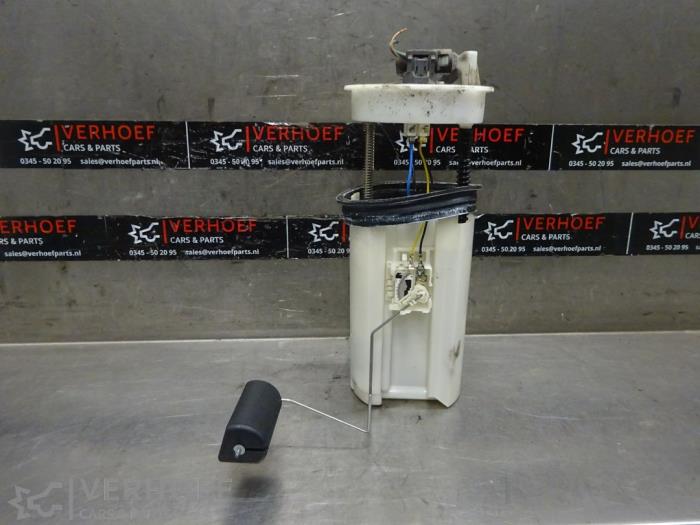 Usagé Pompe essence Honda CR-V (RE/RM) 2.0 16V Prix sur demande proposé par Verhoef Cars & Parts