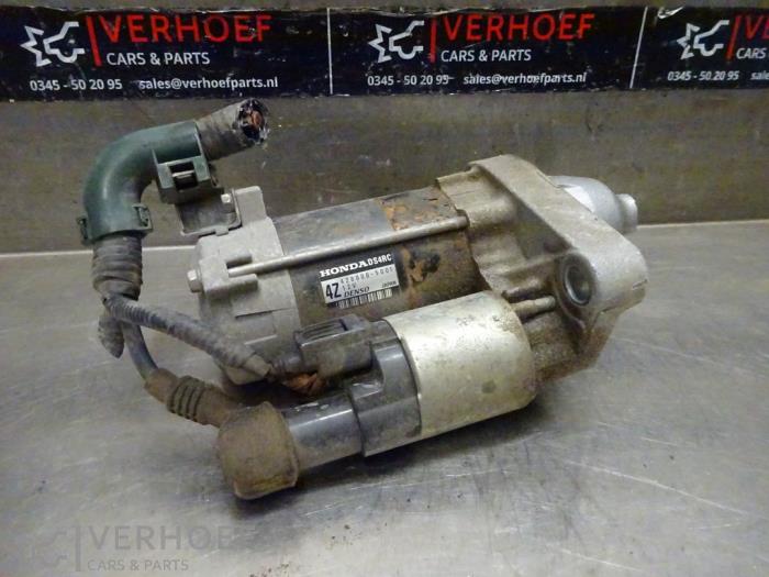 Used Starter Honda CR-V (RE/RM) 2.0 16V Price € 50,00 Margin scheme offered by Verhoef Cars & Parts