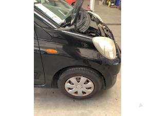 Used Front wing, right Daihatsu Cuore (L251/271/276) 1.0 12V DVVT Price € 75,00 Margin scheme offered by Verhoef Cars & Parts